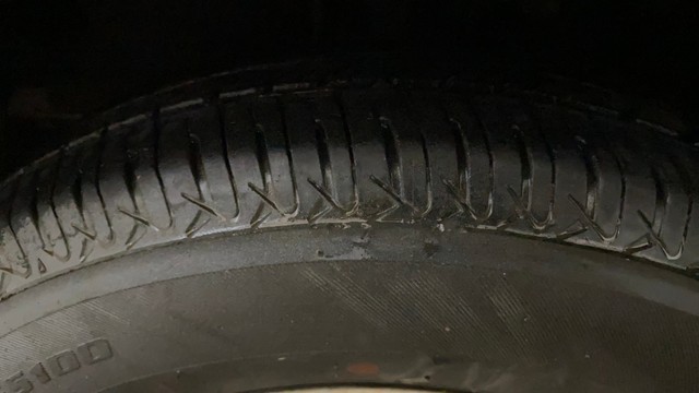 Second-hand 2014 Hyundai i10 Magna 1.1L for sale in Greater Noida-30