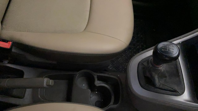 Second-hand 2014 Hyundai i10 Magna 1.1L for sale in Greater Noida-13