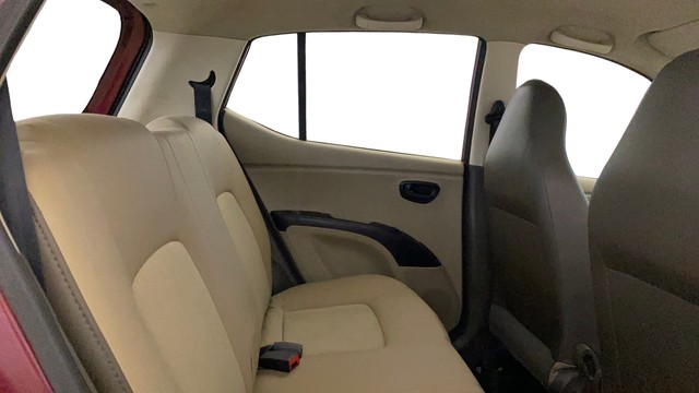 Second-hand 2014 Hyundai i10 Magna 1.1L for sale in Greater Noida-16