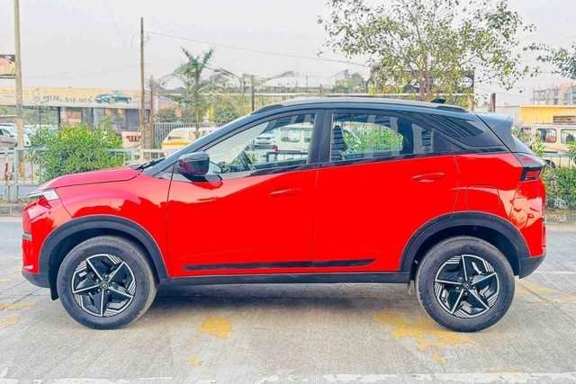 Tata Nexon Fearless Plus DT Diesel Second-hand 2024 Tata Nexon Fearless Plus DT Diesel for sale in Surat-4