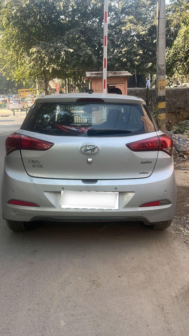 Second-hand 2015 Hyundai i20 Asta 1.2 for sale in New Delhi-1