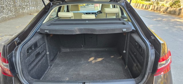 Second-hand 2017 Skoda Superb Style 1.8 TSI MT for sale in Mumbai-8