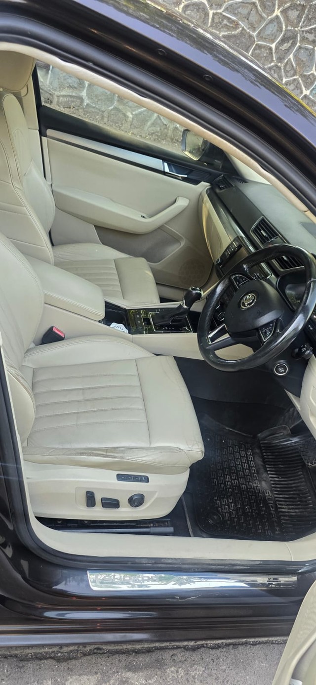 Second-hand 2017 Skoda Superb Style 1.8 TSI MT for sale in Mumbai-10