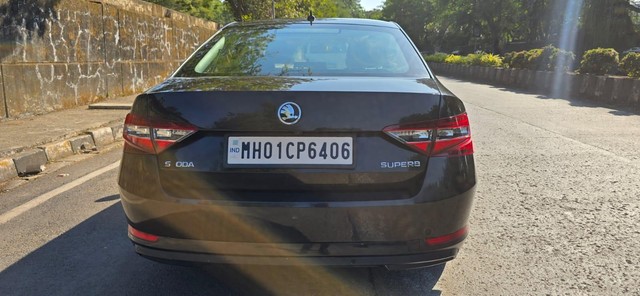 Second-hand 2017 Skoda Superb Style 1.8 TSI MT for sale in Mumbai-3