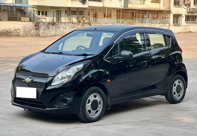Second-hand 2017 Chevrolet Beat Diesel LS for sale in Surat-6