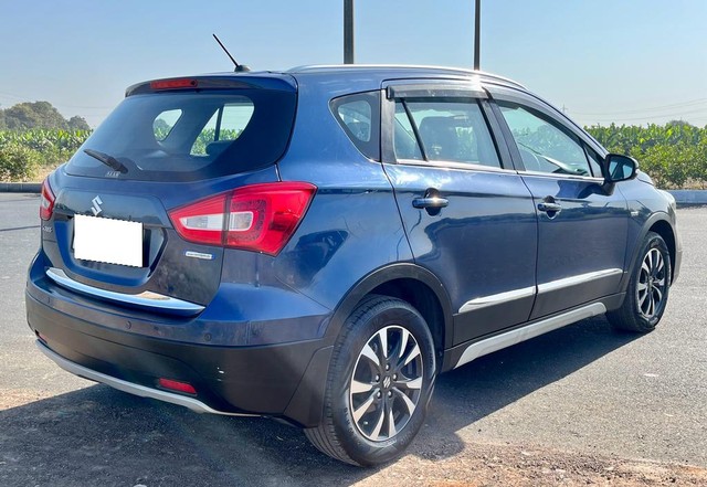 Second-hand 2018 Maruti S Cross Alpha DDiS 200 SH for sale in Surat-8