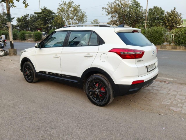 Second-hand 2017 Hyundai Creta 1.4 CRDi S Plus for sale in Surat-3