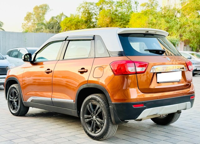 Second-hand 2020 Maruti Vitara Brezza ZDi Plus AMT Dual Tone for sale in Surat