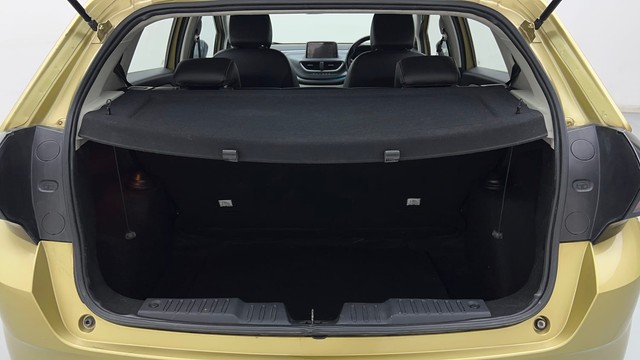 Second-hand 2021 Tata Altroz XZ Diesel for sale in Gurgaon-9