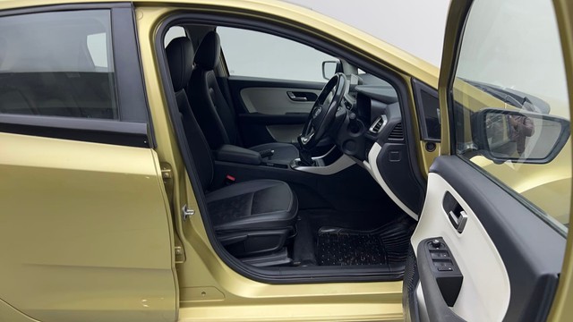 Second-hand 2021 Tata Altroz XZ Diesel for sale in Gurgaon-15