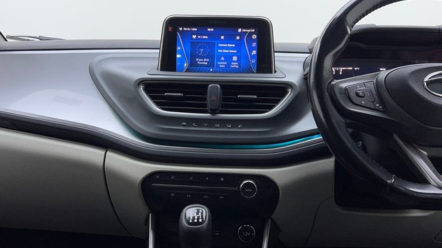 Second-hand 2021 Tata Altroz XZ Diesel for sale in Gurgaon-32