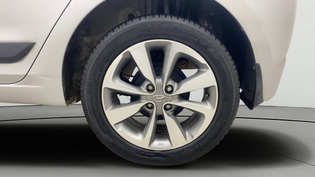 Second-hand 2014 Hyundai i20 Asta 1.2 for sale in Bangalore-27