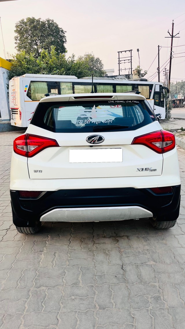 Second-hand 2019 Mahindra XUV300 W8 Diesel BSIV for sale in Lucknow