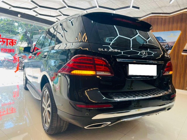 Second-hand 2017 Mercedes-Benz GLE 250d for sale in Thane-3