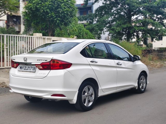 Second-hand 2015 Honda City i VTEC VX for sale in Nagpur-10
