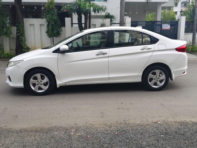 Second-hand 2015 Honda City i VTEC VX for sale in Nagpur-3