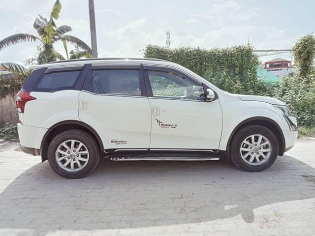 Second-hand 2019 Mahindra XUV500 W11 FWD Diesel for sale in Kamrup-1