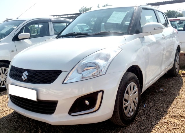 Second-hand 2016 Maruti Swift VXI for sale in Ahmedabad