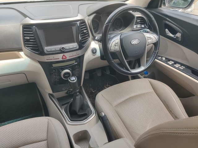 Second-hand 2019 Mahindra XUV300 W8 for sale in Gurgaon-3
