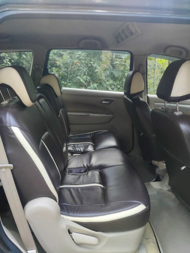 Second-hand 2017 Maruti Ertiga SHVS ZDI Plus for sale in Hassan-8