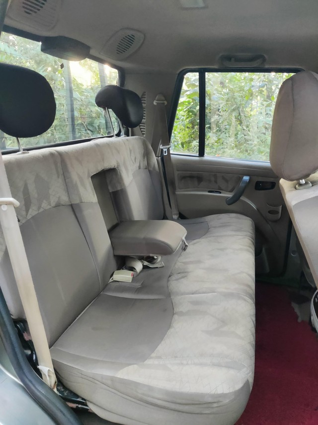 Second-hand 2017 Mahindra Scorpio Getaway 4WD for sale in Hassan-11