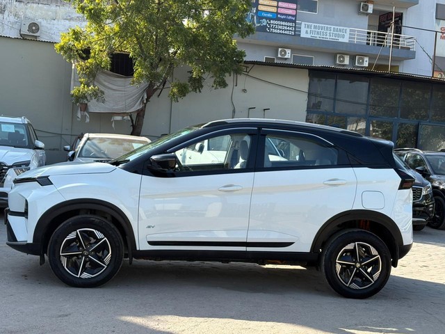 Second-hand 2023 Tata Nexon EV Empowered Plus LR for sale in Jaipur-9