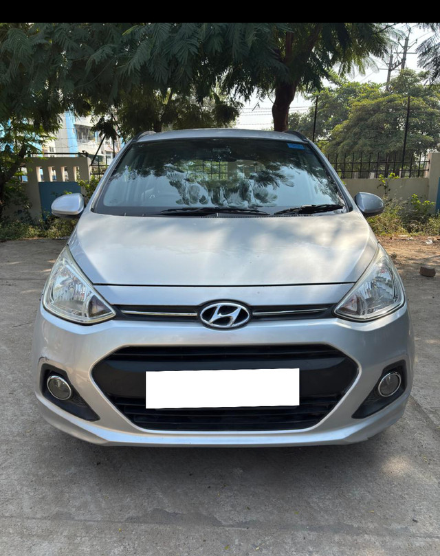 Second-hand 2015 Hyundai Grand i10 Sportz for sale in Bhopal-5