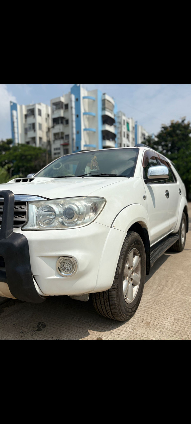 Toyota Fortuner 3.0 Diesel Second-hand 2011 Toyota Fortuner 3.0 Diesel for sale in Bhopal-0