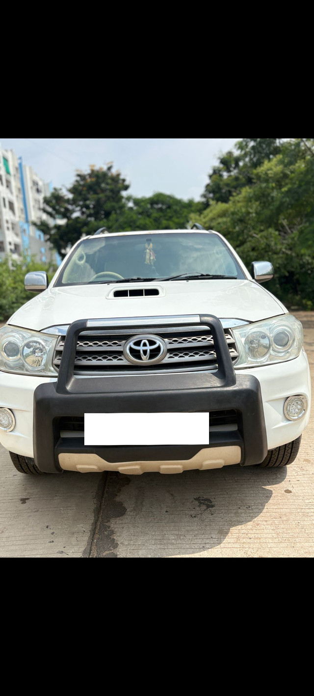Toyota Fortuner 3.0 Diesel Second-hand 2011 Toyota Fortuner 3.0 Diesel for sale in Bhopal-6