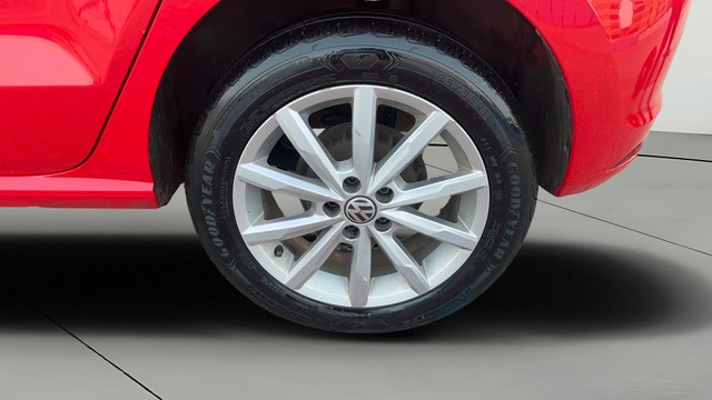 Second-hand 2018 Volkswagen Polo 1.0 MPI Highline Plus for sale in Coimbatore-26