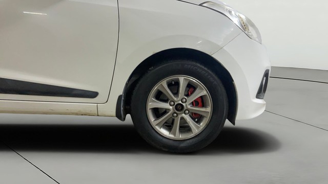 Second-hand 2016 Hyundai Grand i10 Asta Option AT for sale in Surat-24