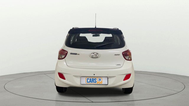 Second-hand 2016 Hyundai Grand i10 Asta Option AT for sale in Surat-3