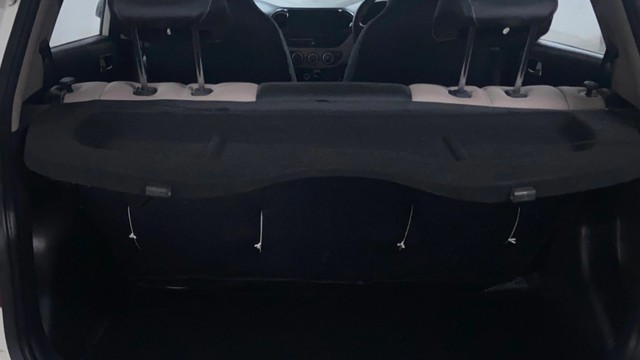 Second-hand 2016 Hyundai Grand i10 Asta Option AT for sale in Surat-19