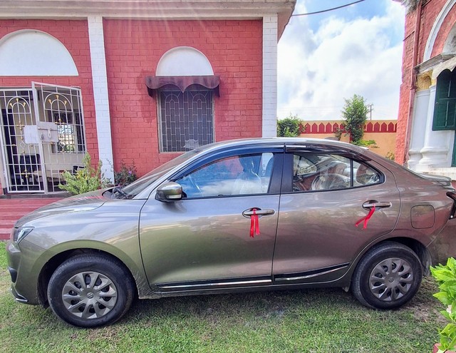Second-hand 2025 Maruti Suzuki Dzire VXI AMT for sale in Purnia-3