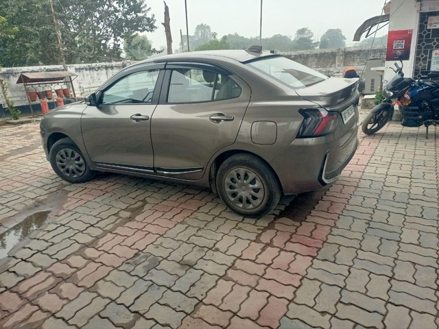 Second-hand 2025 Maruti Suzuki Dzire VXI AMT for sale in Purnia-10