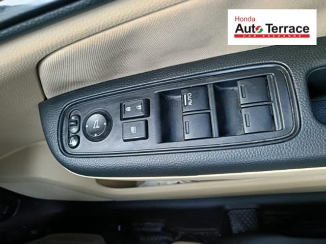 Second-hand 2019 Honda Amaze V Petrol BSIV for sale in Tiruchirappalli-5