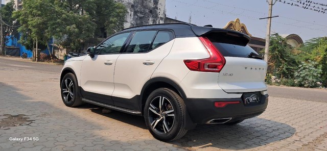 Second-hand 2021 Volvo XC40 T4 R-Design for sale in New Delhi-22