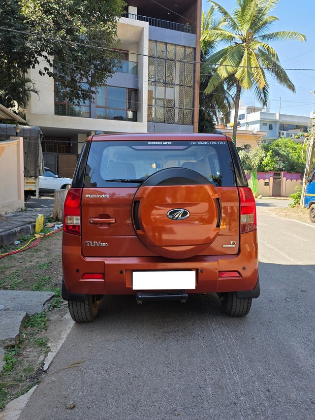 Second-hand 2016 Mahindra TUV 300 T8 for sale in Bangalore-2