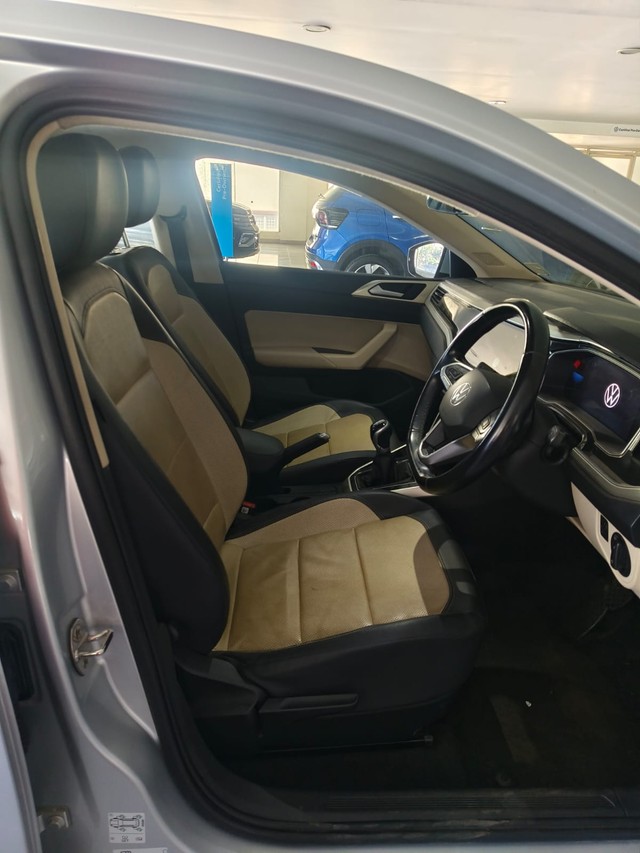 Second-hand 2022 Volkswagen Virtus Topline BSVI for sale in Bangalore-8