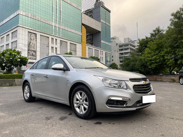 Second-hand 2016 Chevrolet Cruze LTZ AT for sale in New Delhi-8