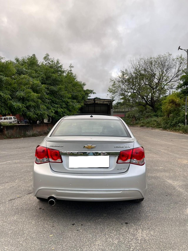 Second-hand 2016 Chevrolet Cruze LTZ AT for sale in New Delhi-2