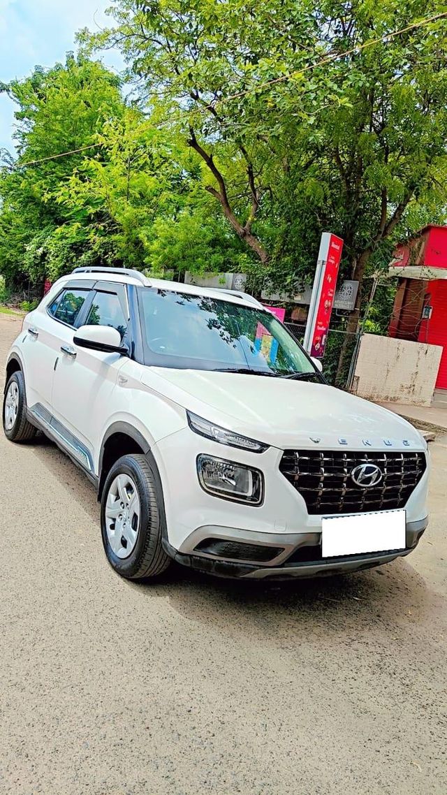 Second-hand 2020 Hyundai Venue S BSIV for sale in Surendranagar