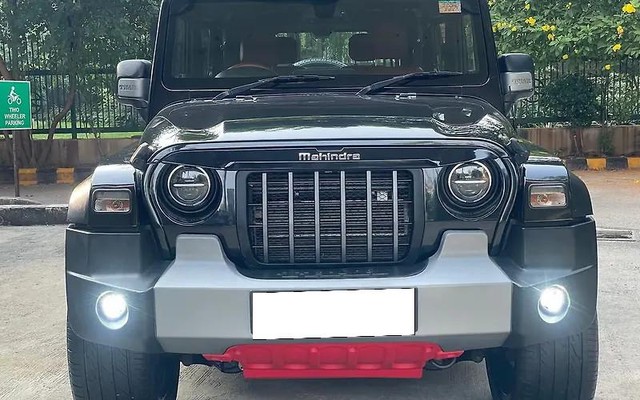 Second-hand 2021 Mahindra Thar LX 4WD Hard Top AT BSVI for sale in New Delhi-4
