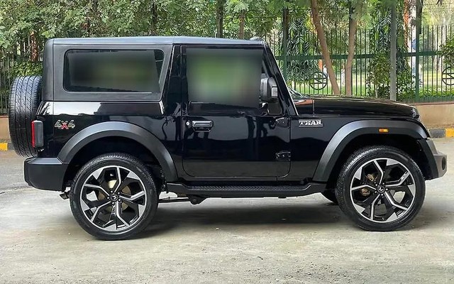 Second-hand 2021 Mahindra Thar LX 4WD Hard Top AT BSVI for sale in New Delhi-1