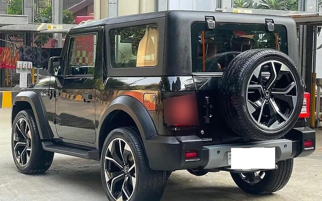 Second-hand 2021 Mahindra Thar LX 4WD Hard Top AT BSVI for sale in New Delhi-3