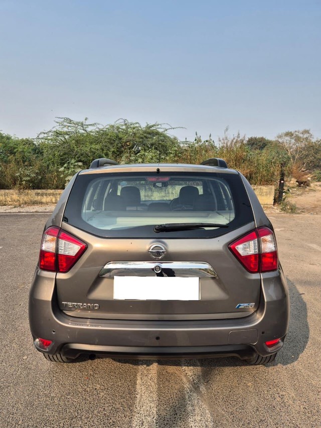 Second-hand 2017 Nissan Terrano XL Plus 85 PS for sale in New Delhi-1