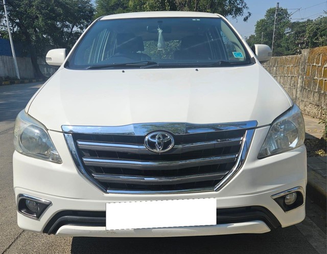 Second-hand 2015 Toyota Innova 2.5 VX (Diesel) 7 Seater for sale in Pune-3