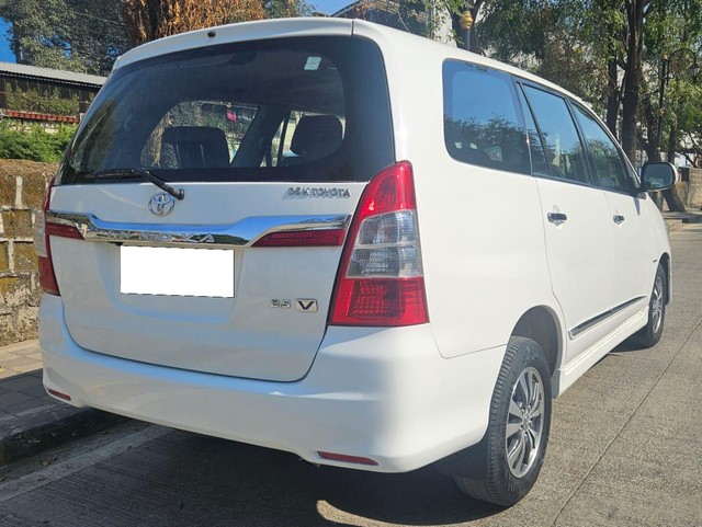 Second-hand 2015 Toyota Innova 2.5 VX (Diesel) 7 Seater for sale in Pune-9
