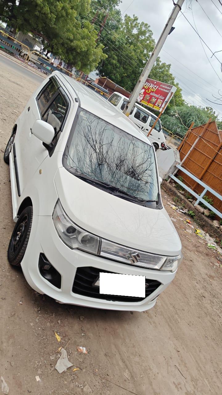 Used 2017 Maruti Wagon R 998 cc Petrol Manual Car in Surendranagar
