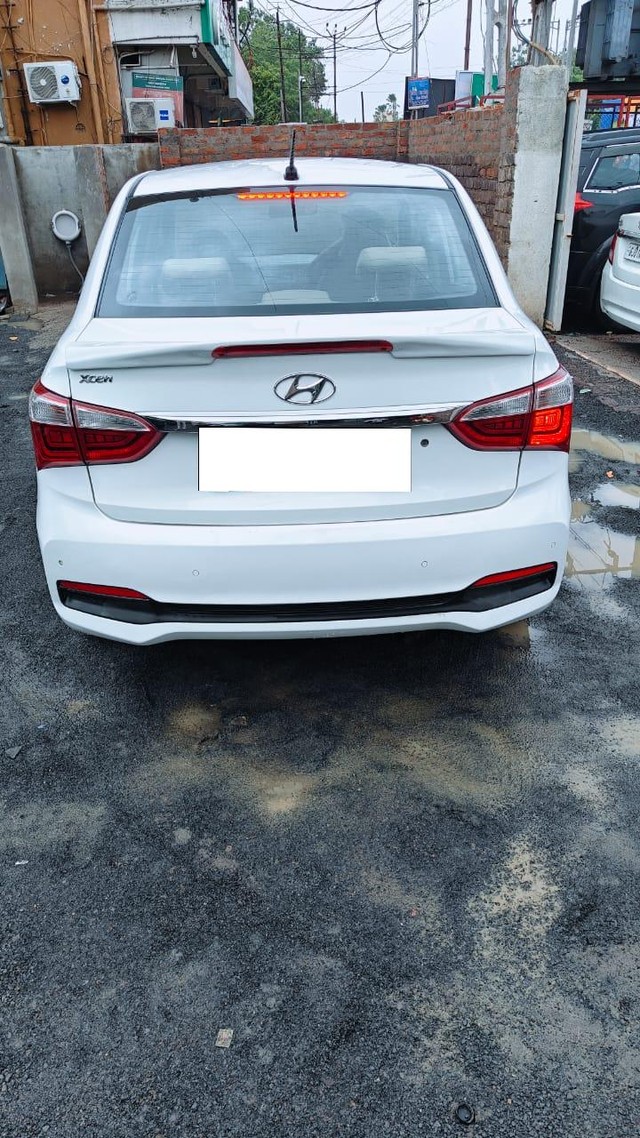 Second-hand 2018 Hyundai Xcent 1.2 CRDi S for sale in Surendranagar